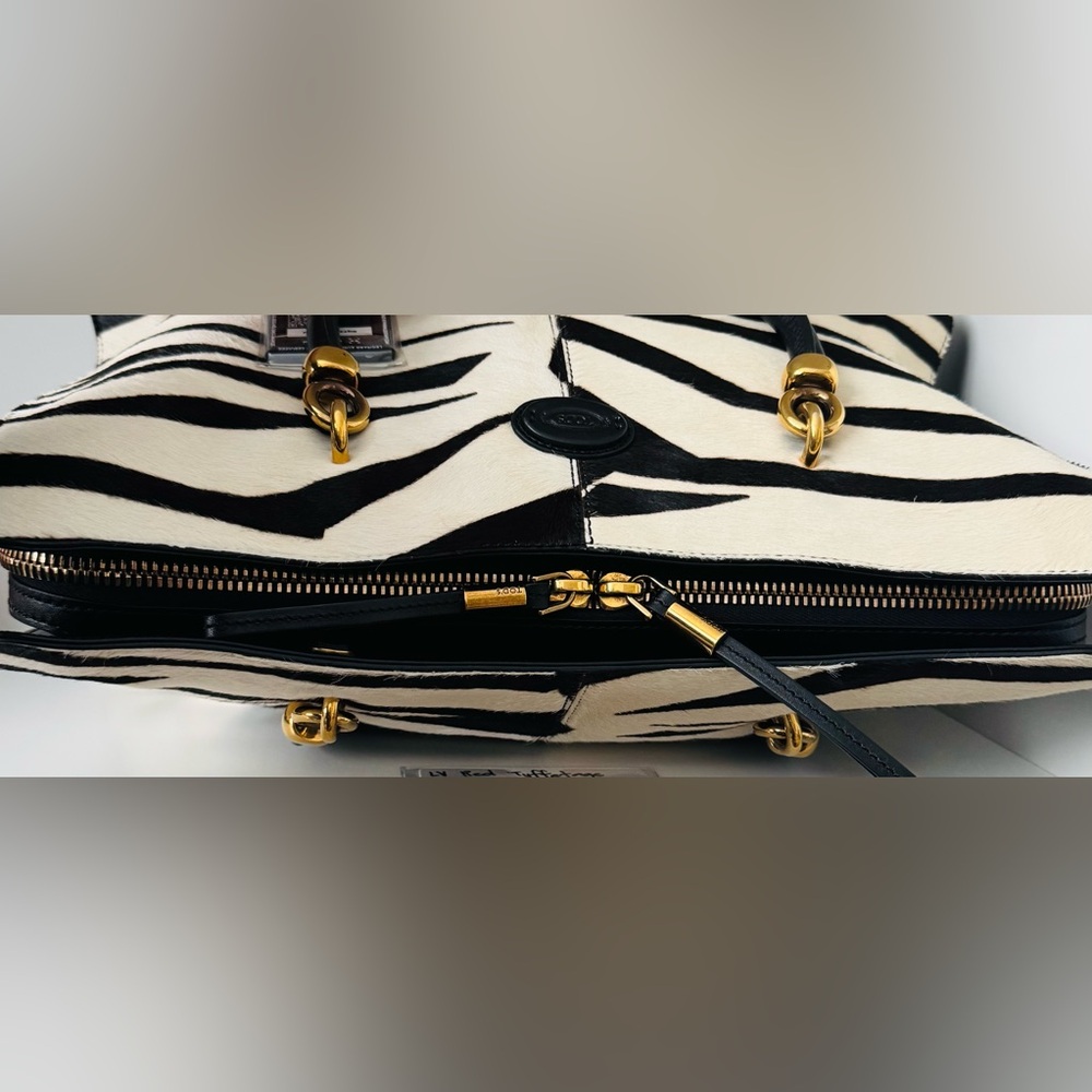 Tod’s Zebra Print Calfskin HandBag w/COA - Picture 4 of 7